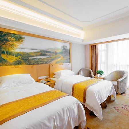 Vienna International Hotel Shanghai Pudong New District Dishui Lake Univeristy City Nianbalian Bagian luar foto