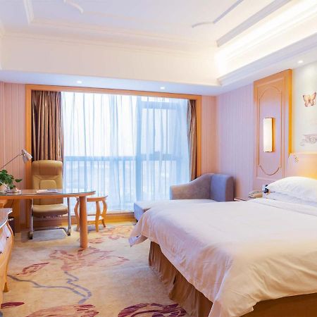 Vienna International Hotel Shanghai Pudong New District Dishui Lake Univeristy City Nianbalian Bagian luar foto