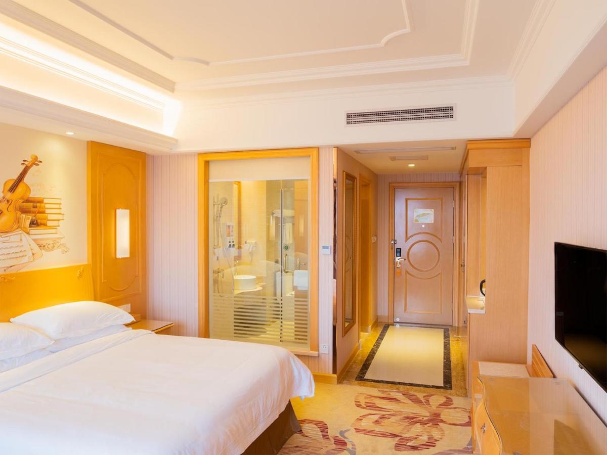 Vienna International Hotel Shanghai Pudong New District Dishui Lake Univeristy City Nianbalian Bagian luar foto