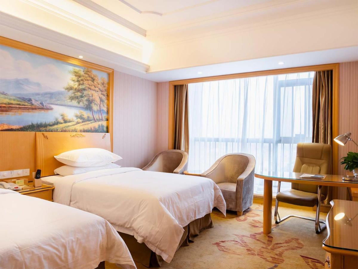 Vienna International Hotel Shanghai Pudong New District Dishui Lake Univeristy City Nianbalian Bagian luar foto