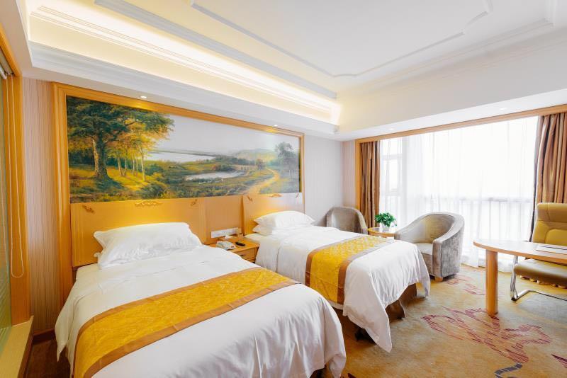 Vienna International Hotel Shanghai Pudong New District Dishui Lake Univeristy City Nianbalian Bagian luar foto